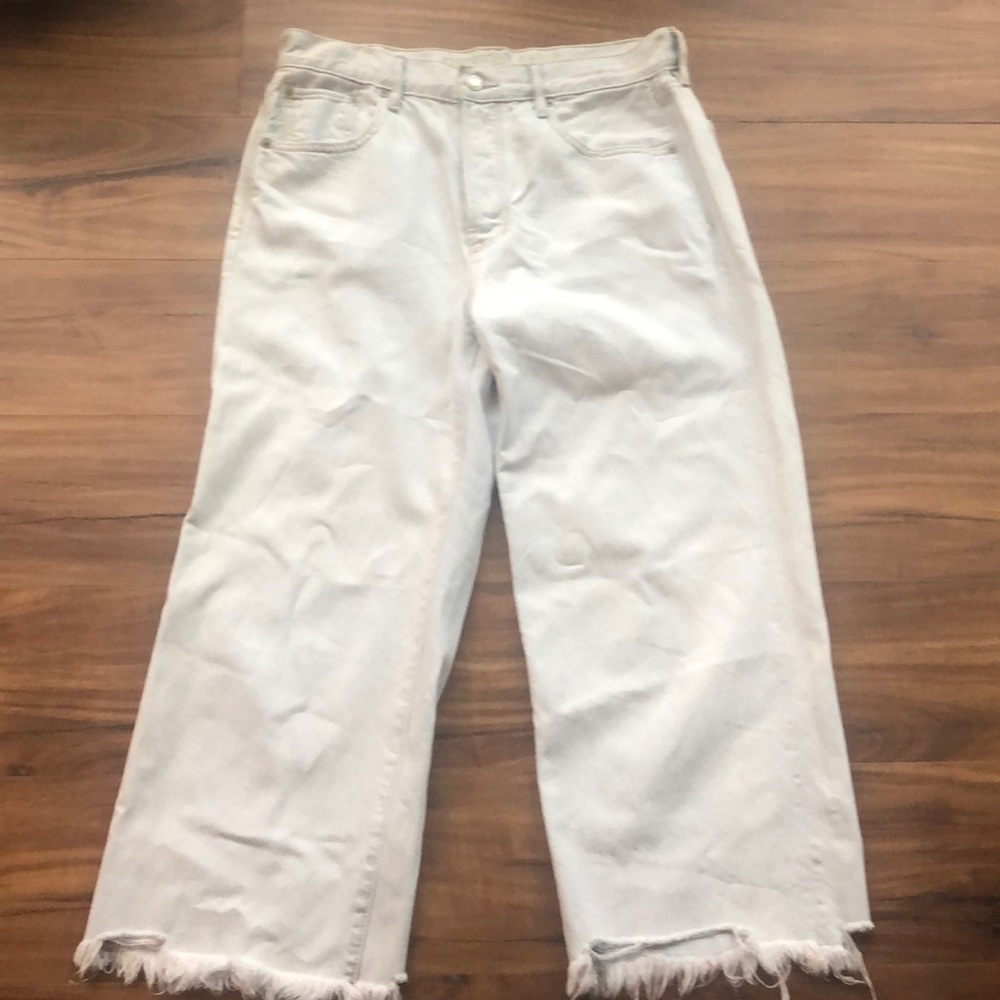 American Eagle Cropped Jeans